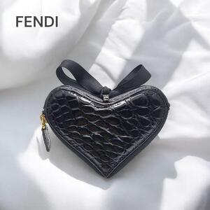 FENDI コインケース ハート型 レザー ブラック