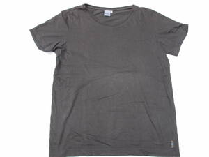 nonnative ノンネイティブ　VネックTシャツ　