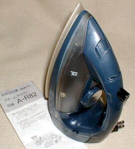 SANYO A-R82 STEAM IRON it