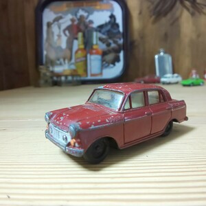 モデルペットNo.5 ダットサン ブルーバード レット 1/42ミニカー 日産 ヴィンテージミニカー