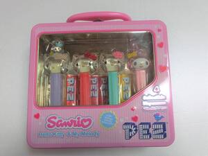 PEZ（ペッツ）限定品　サンリオ キティちゃん マイメロ デザイン缶セット　特別クリアver. 未開封品 アメリカ版 当時物