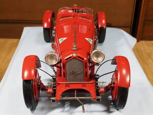 ポケール アルファ・ロメオ 8C 2300 モンザ 1/8サイズ 展示ケース付