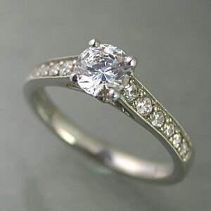 婚約指輪 安い ダイヤモンド プラチナ 1カラット 鑑定書付 1.055ct Dカラー VVS1クラス 3EXカット H&C CGL 通販