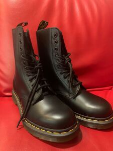 1490 10EYE BOOT 