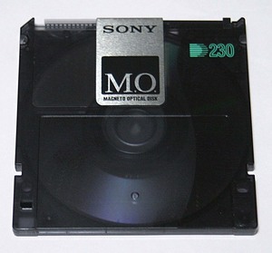 ☆SONY 230MB MO ディスク　（データ消去済）