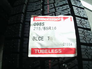 タイヤ　ブリヂストン　BLIZZAK　ICE　215/65R16　2022年製　1本