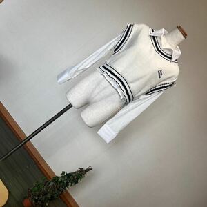 4-6新品　w closet ダブルクローゼット　ダブクロ　長袖ショート丈白シャツ+クロップドショート丈ニットベストロゴセットアップ　9号　M