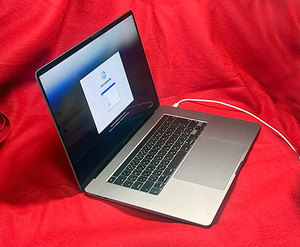 ★☆Apple MacBook Pro (16-inch, 2019) A2141 Corei7 2.6GHz/16G/512G(NVMe)☆★