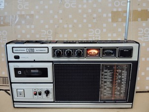 ドイツ製？　ビンテージ　GRUNDIG　C6200　ラジカセ　4BAND　FM　カセット　通電ＯＫ　昭和レトロ　佐川100サイズ　アンティーク