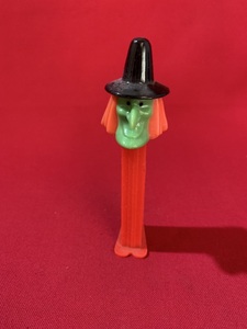 ｓ■**　ジャンク　PEZ　ペッツ　魔女　中古　玩具　雑貨　インテリア　コレクション　/　E9