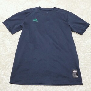 Y973 adidas アディダス キッズ ジュニア 子供用 迷彩ロゴ 半袖Tシャツ トレーニングウエア スポーツウェア ネイビー 160サイズ