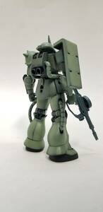 送料込み_委託販売品)I級工房製_バンダイ HGUC 1/144 234 シャア専用ザク Ⅱ 塗装済み完成品