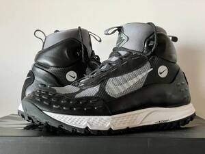 NIKE AIR ZOOM SERTIG