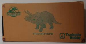 恐竜フィギュア【美品】 10/1 トリケラトプス★塗装済み完成品★ツクダホビー《 TRICERATOPS JURASSIC PARK》 未使用品