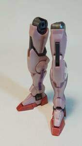 HG 1/144 トランザムライザー グロスインジェクションバージョン (機動戦士ガンダム00)　脚部　ガンプラ 完成品 ジャンク