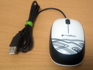 Logitech M105 ホワイト 有線/3ボタンマウス