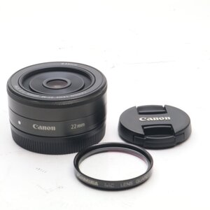 キヤノン Canon 単焦点広角レンズ EF-M22mm F2 STM ミラーレス一眼対応 キヤノン EFマウント ブラック、黒色