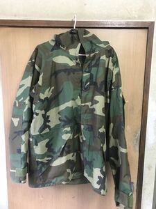 米軍実物　中古　ECWCS ウッドランド迷彩　ゴアテックスパーカー GEN1 L-R 1992年 GORE-TEX カモフラ　サバゲー　カモフラ