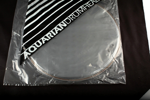 ■■Aquarian Classic Clear 22 inch Bass Drum用　新品　半額　即決です。アタックのパンチは評価できます。CC22B