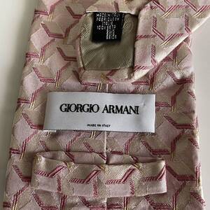 GIORGIO ARMANI(ジョルジオアルマーニ) ピンク柄ネクタイ