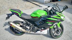 2022年Kawasaki Ninja400 EX400G KRTカラー 走行6000キロ 車検2025/05 転倒大きな傷等無し 綺麗です ETC2.0 USB 純正スクリーン スライダー