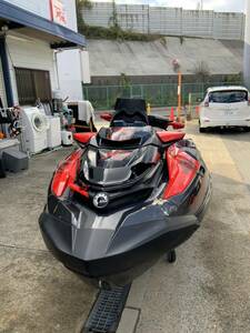 SEA-DOO RXT-X300 2019　ボディの割れあり