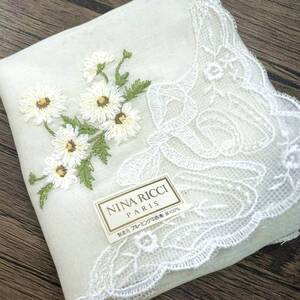 【未使用品】NINA RICCI ニナリッチ ハンカチ バンダナ アイボリー系 花柄 刺繍 縁レース コットン 綿100％