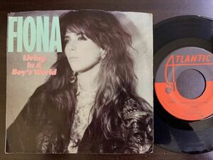 米 7inch フィオナ FIONA / Living In A Boy