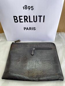 正規品★ BERLUTI ベルルッティ L字 クラッチバッグ カリグラフィ セカンドバッグ パティーヌ レザー ビジネスバッグ バッグ