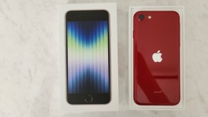 （美品）Apple アップル iPhone SE 第3世代 プロダクト・レッド 64GB SIMフリー 国内正規品 バッテリー最大容量 96%　残債なし