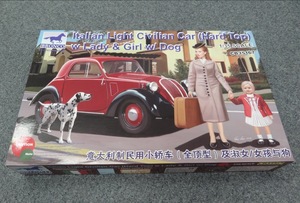 ★ブロンコ 1/35 イタリア フィアット500 トッポリーノ ハードトップ 未組立品！FIAT500 Lady & Girl with Dog