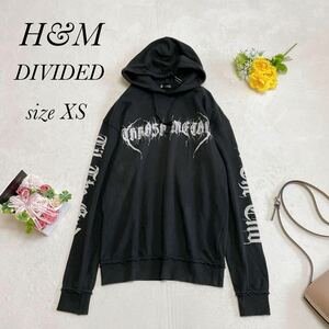 【H&M】メンズ パーカー(XS)プリント 黒 プルオーバー DIVIDED