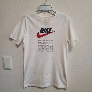 【美品】NIKE KIDS/半袖Tシャツ/Lサイズ/12－13歳/アイボリー