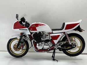 ☆１/１２プラモデル☆タミヤＣＢ７５０Ｆ☆１１００Ｒ仕様☆フルチューンカスタム☆塗装済み完成品☆送料無料☆ 