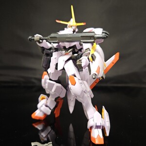 バンダイ完成品HG1/144ガンダム端白星画像が全てです。ご入札前には必ず商品説明をお読みください。