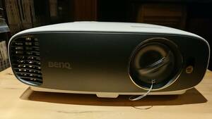 ★☆DLP 4Kプロジェクター　BenQ HT2550　故障品　外観美品　送料無料☆★