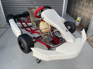 birel ビレル C28-S11 レーシングカート カデット 中古　スタンド付き