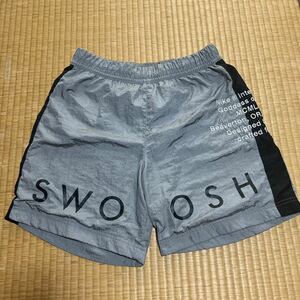 ナイキ　SWOOSH ハーフパンツ