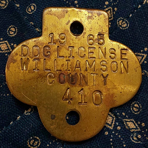 【ドッグタグ】1965 Dog Licence Williamson County 真鍮 ブラス ビンテージ アンティーク 骨董 犬 キーホルダー 等に