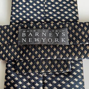 バーニーズニューヨーク（ BARNEYS NEW YORK）紺ゴールドマイクロスクエアネクタイ