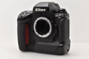 NIKON ニコン F5〔000819011〕