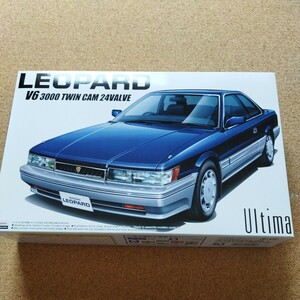 アオシマ 1/24 日産 レパード アルティマ V6 3000 TWINCAM 24VALVE 純正ホイール