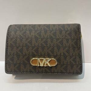 □存在感のあるメタルロゴデザイン!! Michael Kors PARKER MD マイケルコース トライフォールドウォレット 三つ折り財布 【F2124OY】