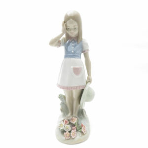 LLADRO リヤドロ 1285 「Dropping the Flowers」 フィギュリン 置物 陶器人形 女の子 西洋陶磁 SY11001B2