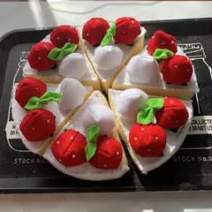 フェルトおままごと❤️いちごホールケーキバースデーケーキ記念日ひな祭り