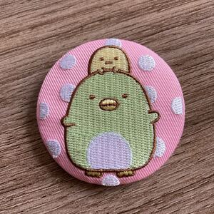 すみっコぐらし 刺繍 缶バッジ ビスケット【7.ぺんぎん？とたぴおか】