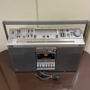 SONY CFS-686 STEREO XYZ ドルビーNRシステム FM/AMステレオラジオカセットレコーダー 昭和レトロ ラジカセ 