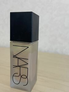 ナーズ　NARS オールデイ　ルミナスティック　ウェイトレス　ファンデーション　30ml LIGHT4 定価6710円　未使用　定形外発送は350円　B