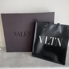 VALENTINO VLTN トートバッグ 黒