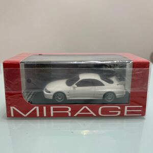 未使用 MIRAGE NISSAN Nissan Skyline GT-R V-spec N1 (R33) White 8384ミニカー 1/43スケール